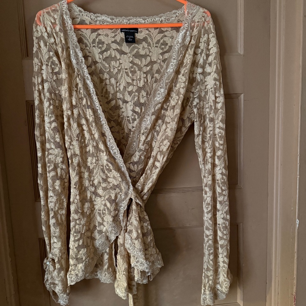 Pretty boho beige lacy stretch wrap tie sheer blouse Moda International M or L